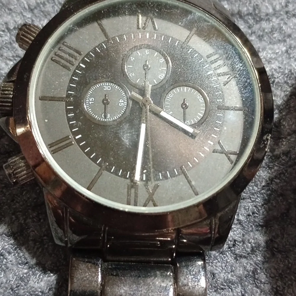 Lot of four men's wrist watches